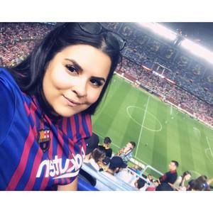 Meet your Posher, Dahiana